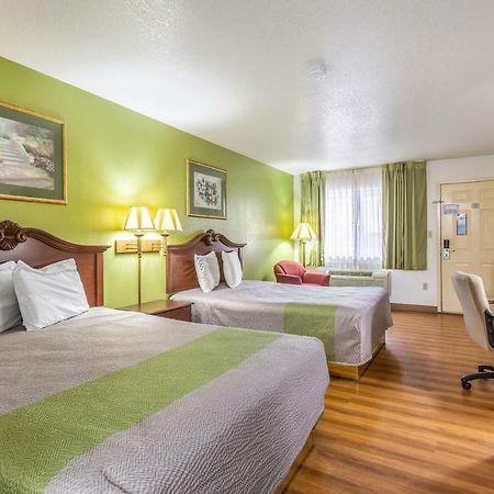 Rodeway Inn Santa Rosa Esterno foto