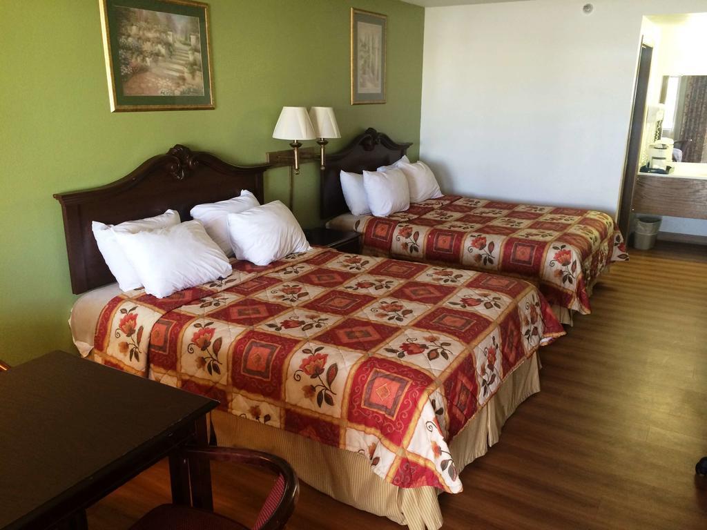 Rodeway Inn Santa Rosa Esterno foto